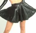 Kurzer Latex-Glockenrock in 7 Farben