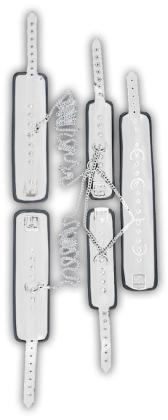 Preview: Bondage-Set gepolstert Ledermanschetten mit Ketten weiß-schwarz